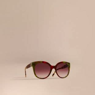 burberry buckle detail sunglasses|Women's Burberry Cat.